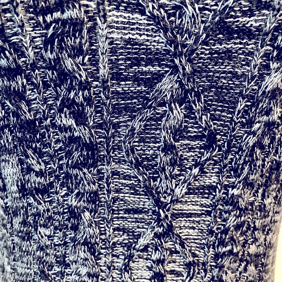 Elegant Black and Gray Women's Knit Sweater Dress - Picture 8 of 10